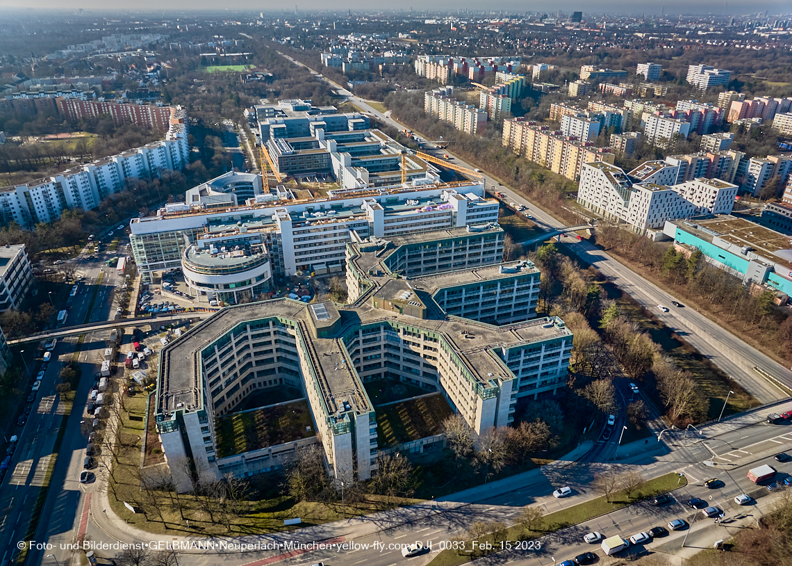 15.02.2023 - Perlach Plaza - Rentenversicherung - SHAERE - Allianz in Neuperlach